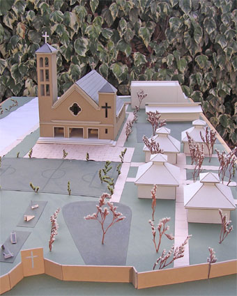 Campanario Construye Iglesia
